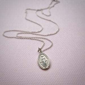 Cadena Virgen de los Rayos XS Silver - Unicus Joyas