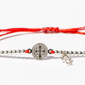 Pack Duo - Dos Pulseras Cruz de San Benito y Grabado de Inicial Gratis