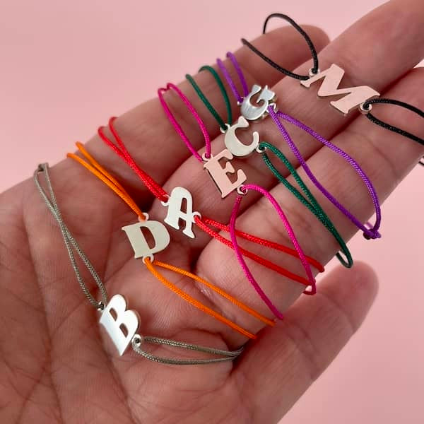 Pulsera con Inicial Bold Plata