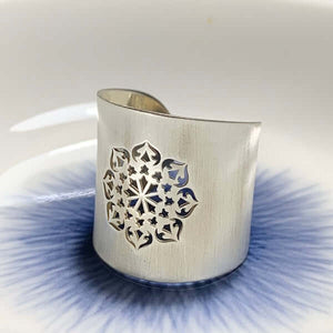 Anillo Wide Mandala Calado Laser - Unicus Joyas