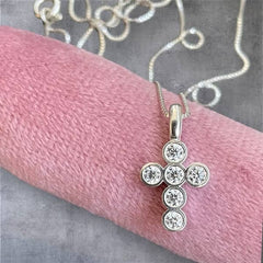 Collar Cruz Plata y Circones Redondos - Unicus Joyas